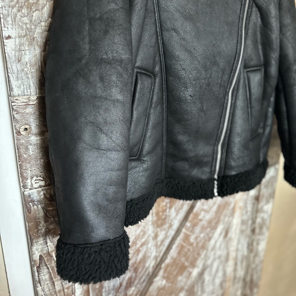 Women's H&M Black Shearling Jacket size M - Picture 5 of 15